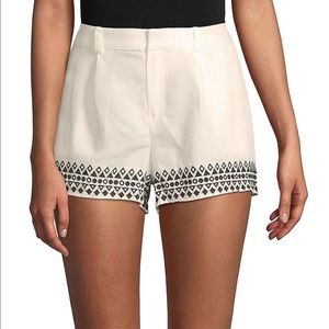 Parker Geometric White Embroidered Shorts Size L